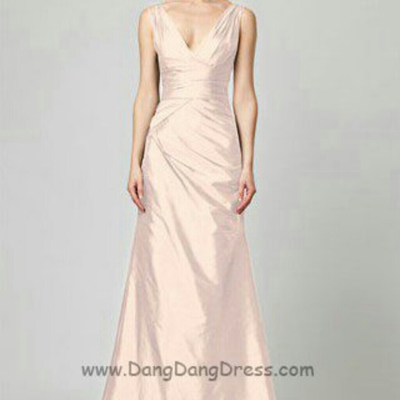 Monique Lhuillier lined silver Evening Gown.  NWT - Picture 2 of 7